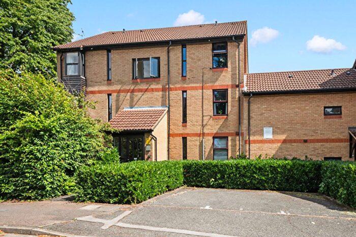 Studio To Rent In Shinners Close, SE25