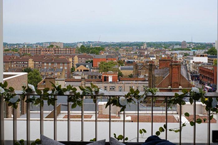 2 Bedroom Apartment For Sale In Walton Heights, Elephant & Castle, SE17