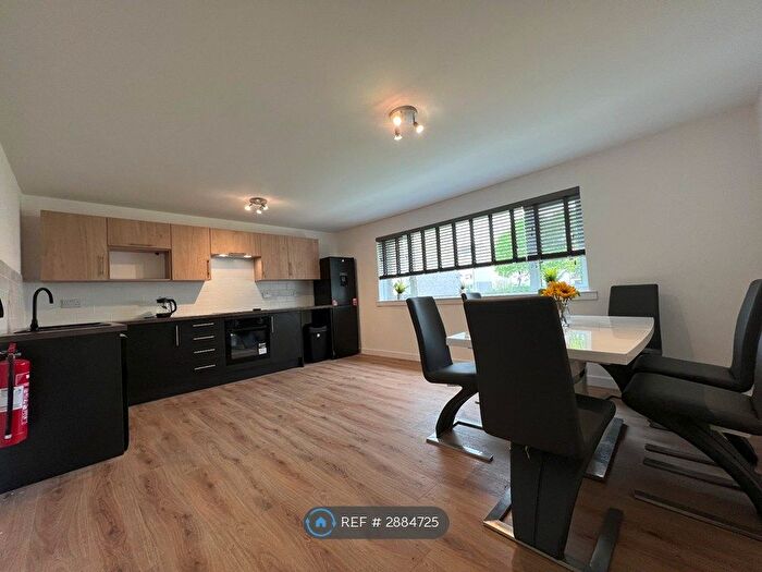 4 Bedroom Flat To Rent In Napier Drive, Glasgow, G51