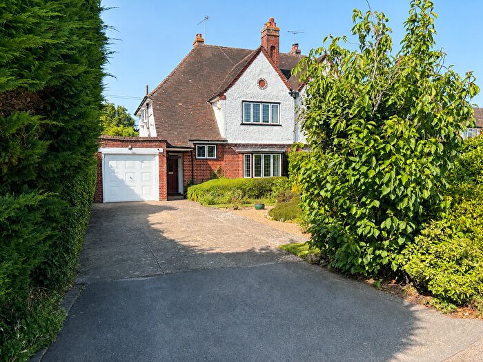 3 Bedroom Semi Detached House For Sale In Staplehurst, Kent, TN12