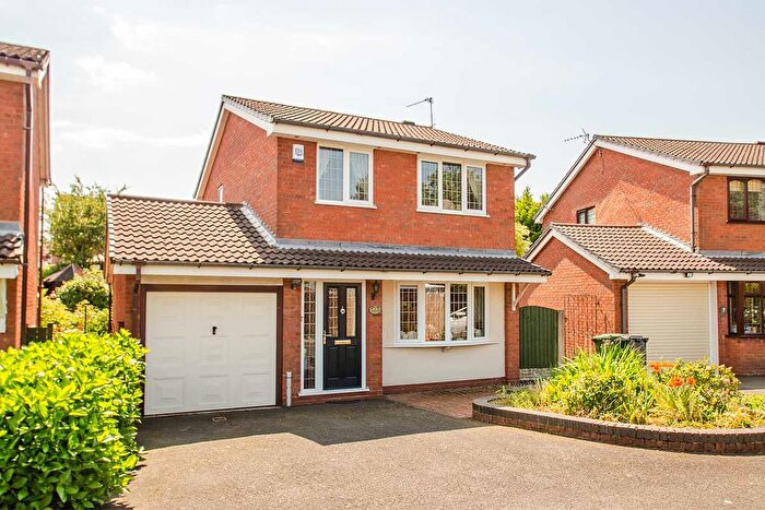 3 Bedroom Detached House For Sale In Mallard Close, Pelsall, Walsall, WS3