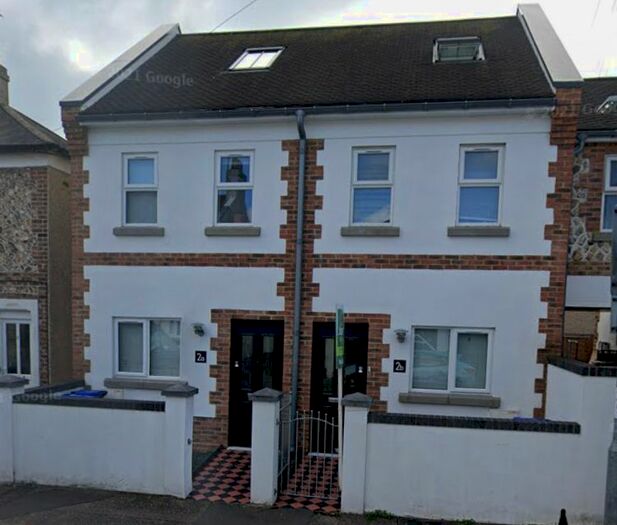 3 Bedroom Town House To Rent In Becket Road, Worthing, BN14