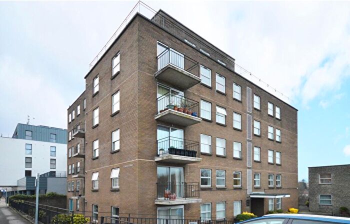 2 Bedroom Flat For Sale In St Keyna Court, Keynsham, BS31