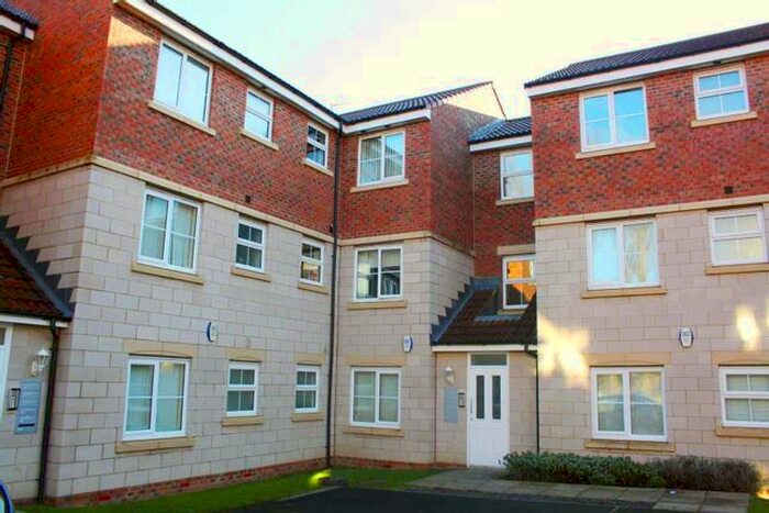 2 Bedroom Mews To Rent In Highfield Rise, Chester Le Street, DH3