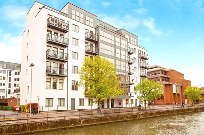 2 Bedroom Apartment To Rent In Queens Wharf, Queens Road, Reading, Berkshire, RG1