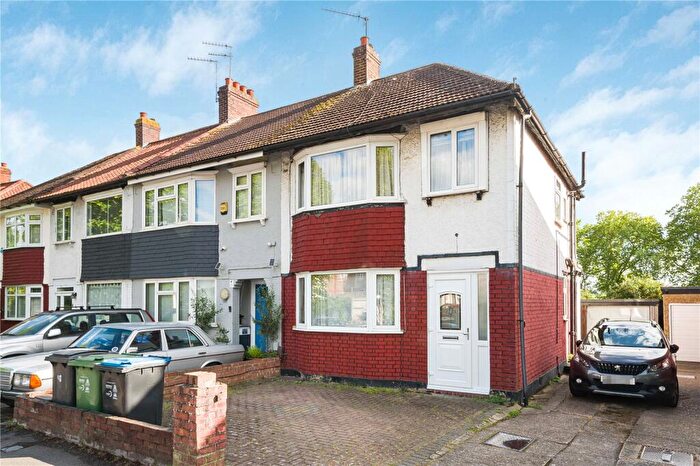 3 Bedroom End Of Terrace House For Sale In Kingston Road, New Malden, KT3