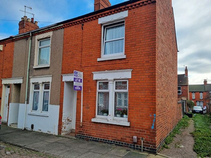 3 Bedroom End Of Terrace House To Rent In Sunderland Street, Northampton, NN5