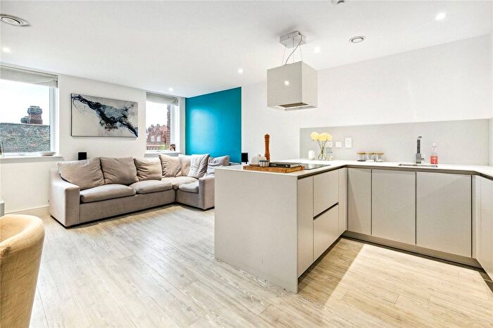 1 Bedroom Flat To Rent In Gaumont Place, Streatham Hill, SW2