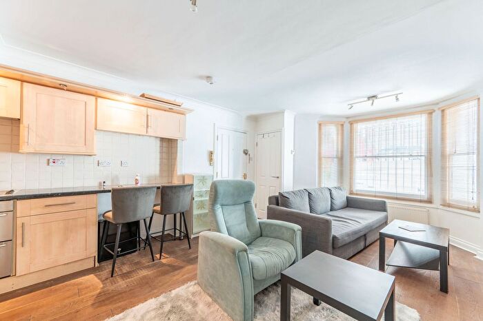 Studio To Rent In Hatherley Grove, Notting Hill, London, W2