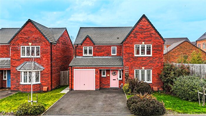 4 Bedroom Detached House For Sale In Meadow Way, Tamworth, Staffordshire, B79