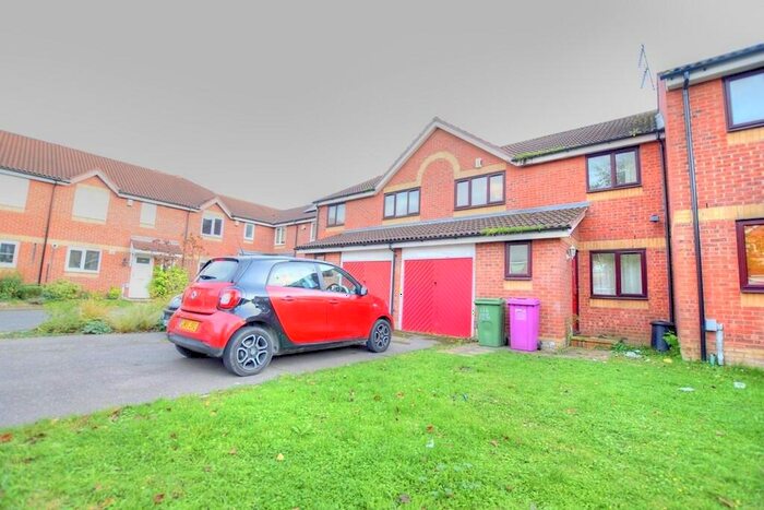 5 Bedroom Terraced House To Rent In Telegraph Place, Canary Wharf, E14