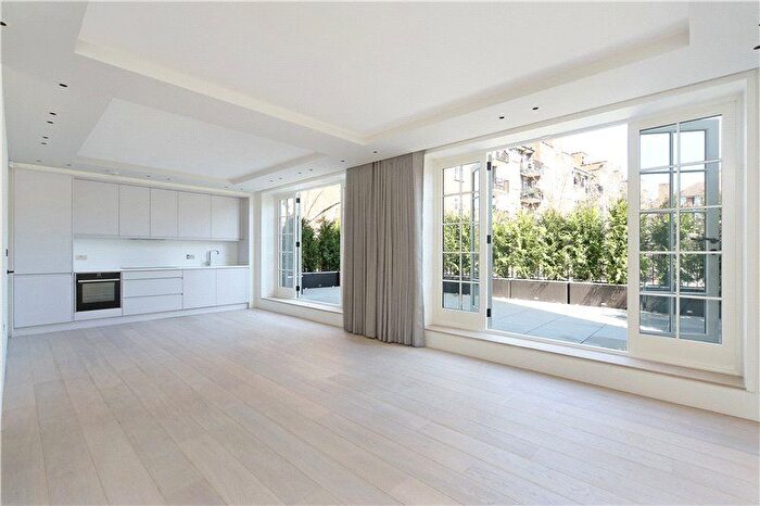 2 Bedroom Flat To Rent In Portobello Road, London, W11