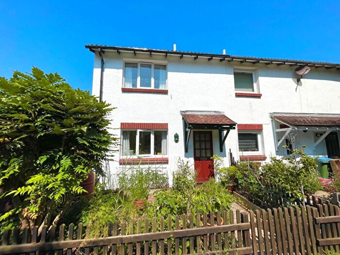 2 Bedroom End Of Terrace House For Sale In Beacon Way, Littlehampton, BN17