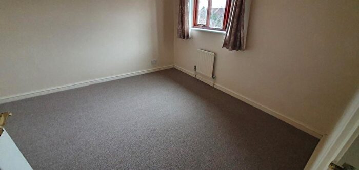 1 Bedroom End Of Terrace House To Rent In Groundsel Close, Walnut Tree, Milton Keynes, MK7