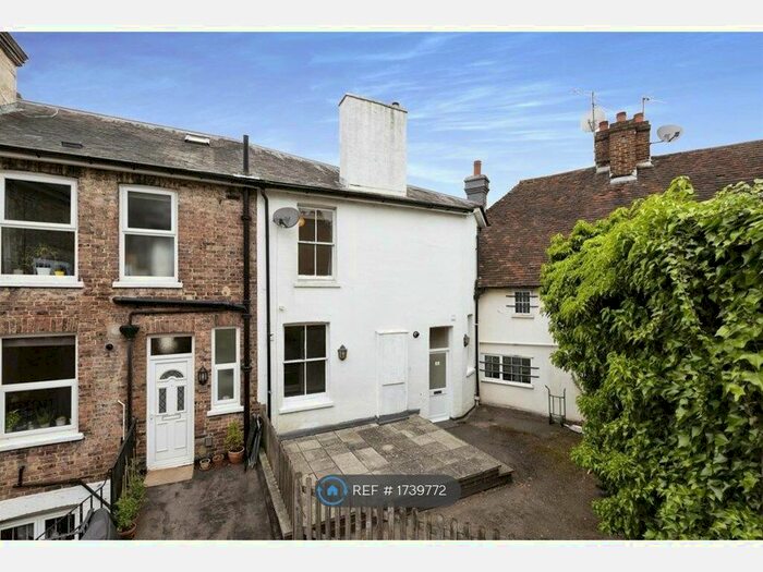 2 Bedroom Maisonette To Rent In Nevill Street, Tunbridge Wells, TN2