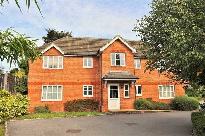 1 Bedroom Apartment To Rent In Aragorn Court, South Road, Guildford, Surrey, GU2