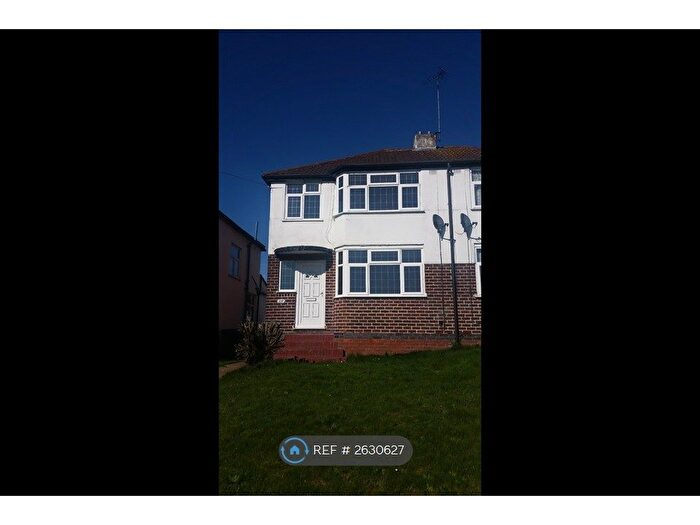 3 Bedroom Semi-Detached House To Rent In Daventry Road, Coventry, CV3
