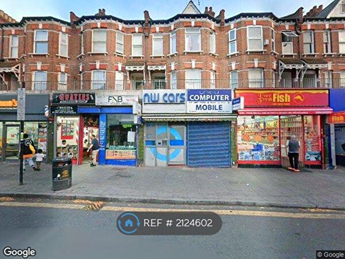 3 Bedroom Flat To Rent In Cricklewood Lane, London, NW2