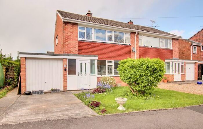 3 Bedroom Semi-Detached House To Rent In Amour Acre, Hilperton, Trowbridge, BA14