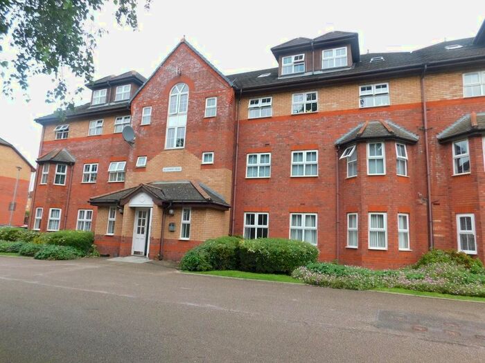 2 Bedroom Flat To Rent In Silverwing House, The Spinnakers, L19