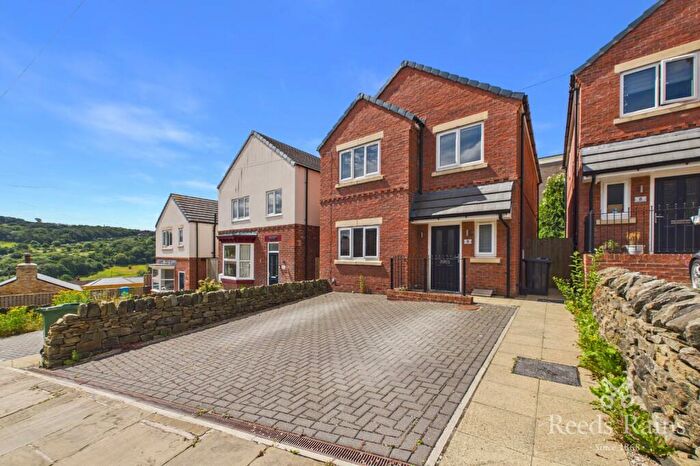 4 Bedroom Detached House For Sale In Fairbarn Road, Sheffield, S6