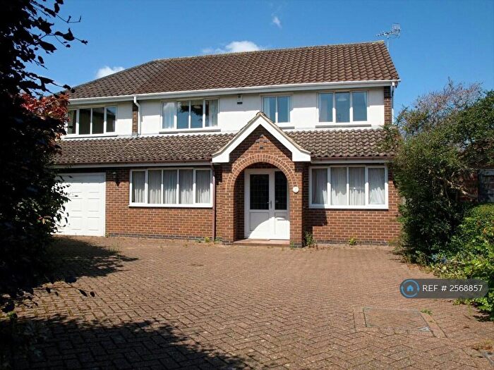5 Bedroom Detached House To Rent In Littlegreen Road, Nottingham, NG5
