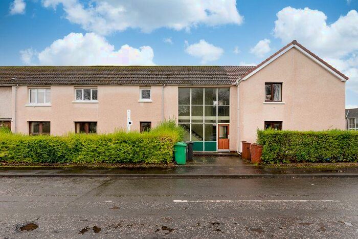 2 Bedroom Ground Flat For Sale In Gillway, Rosyth, KY11