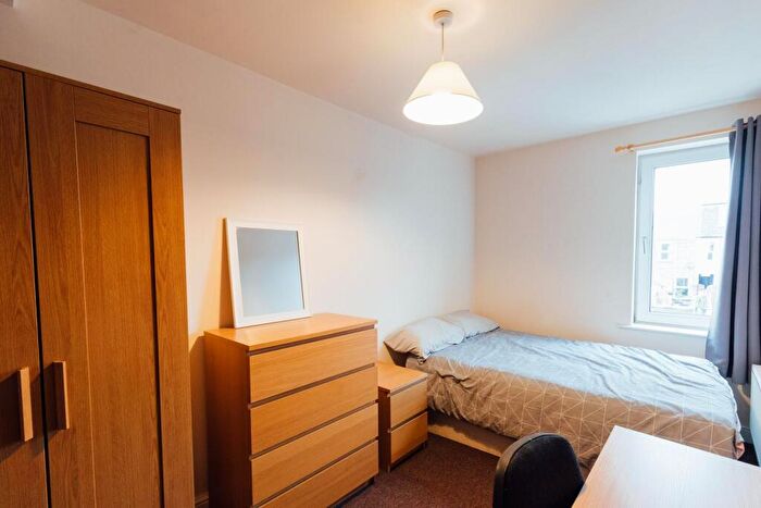 4 Bedroom House To Rent In Derwent Street, Lincoln, LN1
