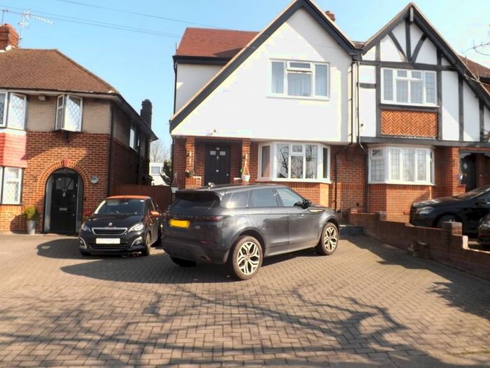 4 Bedroom Semi-Detached House To Rent In Kenilworth Road, Edgware, HA8
