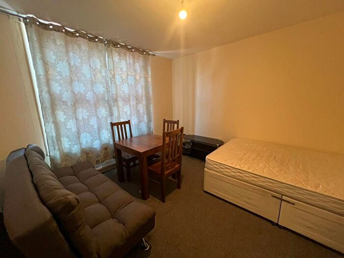 1 Bedroom Flat To Rent In Flat, Lyon Street, Dundee, DD4