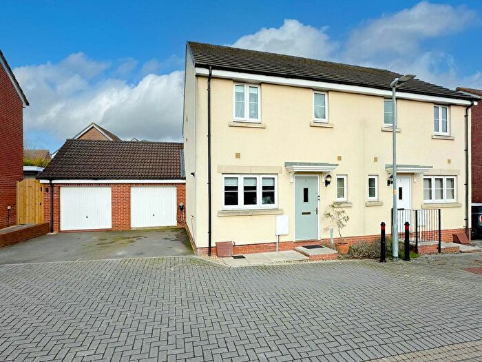 3 Bedroom Semi Detached House For Sale In Manston Close, Bowerhill, Melksham, Wiltshire, SN12