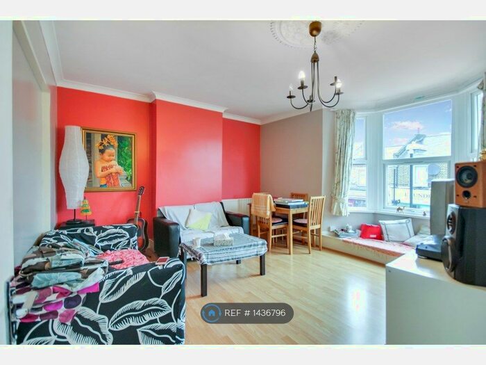 3 Bedroom Flat To Rent In Queens Road, London, E17