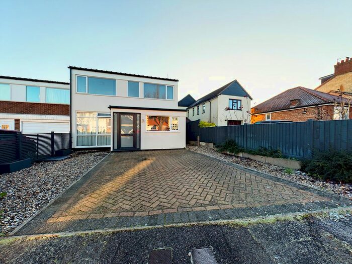 2 Bedroom Maisonette To Rent In Grays Lane, Hitchin, SG5