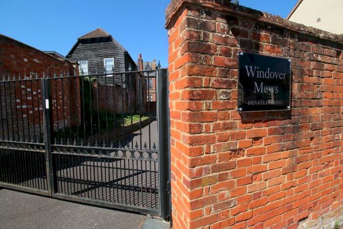 2 Bedroom Mews To Rent In Windover Mews, Cross Street, Basingstoke, RG21