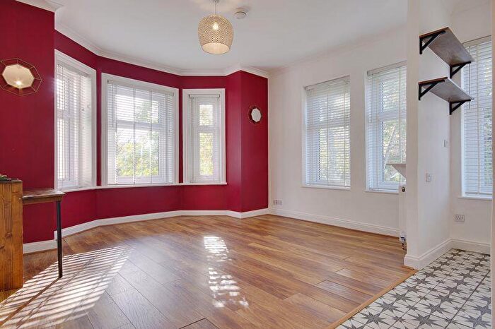 2 Bedroom Flat For Sale In Meriton Court, Lansdowne Road, Bournemouth, BH1