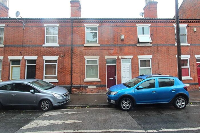 2 Bedroom Terraced House To Rent In Hood Street, Nottingham, NG5