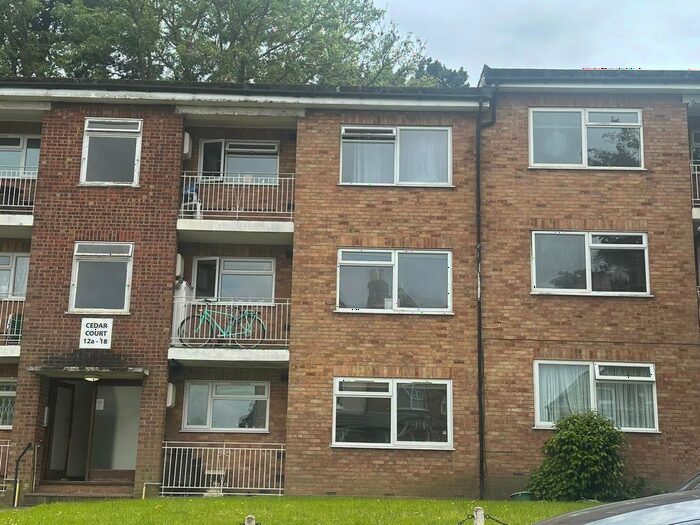 2 Bedroom Flat To Rent In Athenaeum Road, London, N20