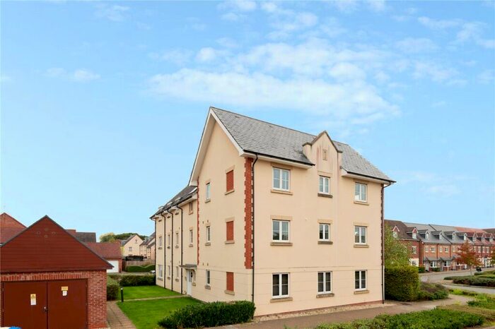 2 Bedroom Apartment To Rent In Eagle Way, Bracknell, Berkshire, RG12
