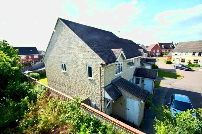 1 Bedroom Flat To Rent In Coltsfoot Leyes, Bicester, OX26