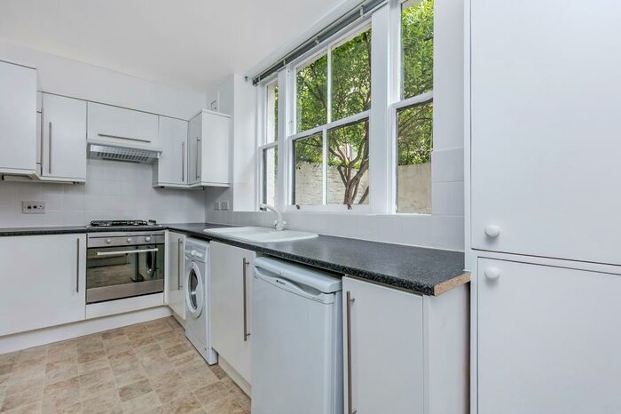 2 Bedroom Flat To Rent In Finborough Road, London, SW10