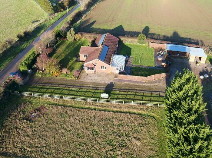 4 Bedroom Detached Bungalow For Sale In Ashdale, Carr Lane, East Heslerton, Malton, YO17