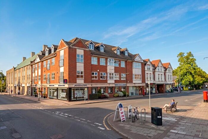 1 Bedroom Apartment To Rent In Weybridge, Surrey, KT13