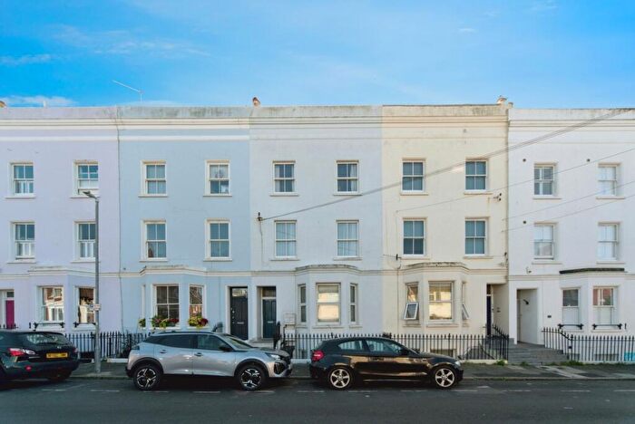 2 Bedroom Maisonette For Sale In Arundel Street, Brighton, East Sussex, BN2