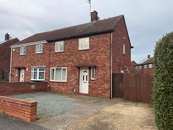 2 Bedroom House To Rent In Conway Avenue, Peterborough, PE4