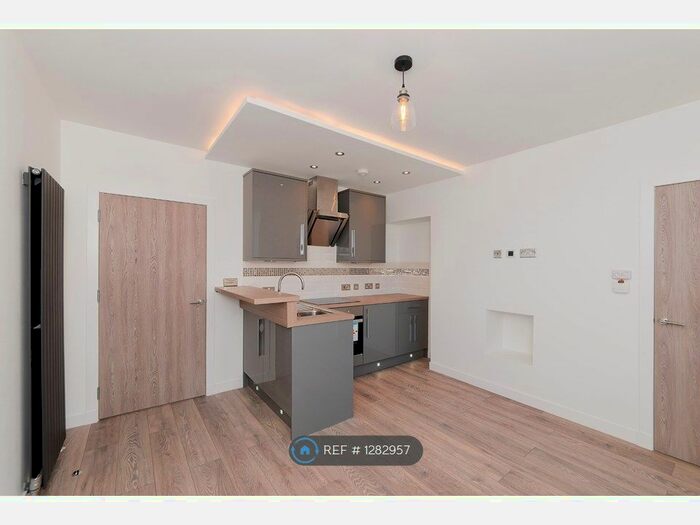 1 Bedroom Flat To Rent In Victoria Road, Aberdeen AB11