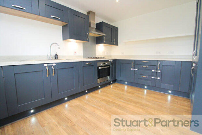 2 Bedroom Apartment To Rent In Blackberry Drive, Lindfield, RH16