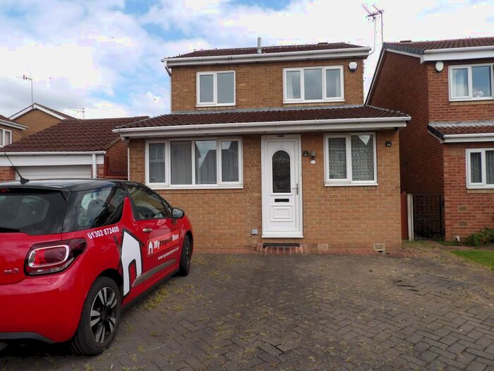 3 Bedroom Detached House To Rent In Woburn Close, Balby, Doncaster, DN4