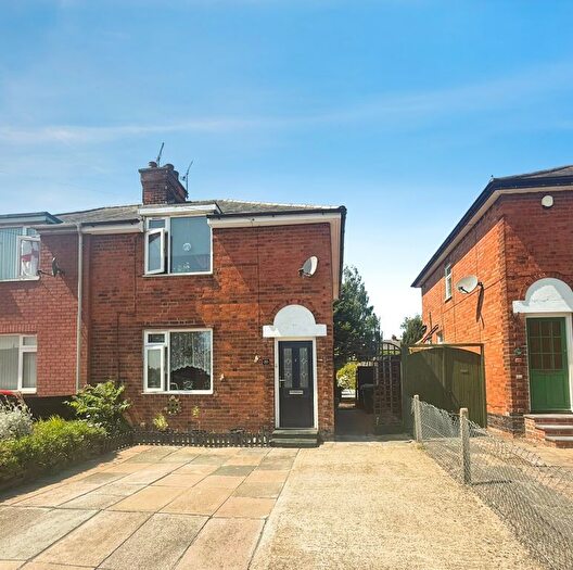 3 Bedroom Semi-Detached House For Sale In Wanlip Lane, Birstall, Leicester, Leicestershire, LE4