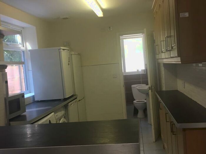 5 Bedroom Terraced House To Rent In Alton Road, B29