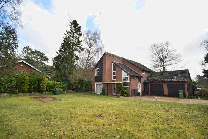 3 Bedroom Detached House For Sale In Sylvan Close, Twemlows Avenue, Higher Heath, Whitchurch, SY13